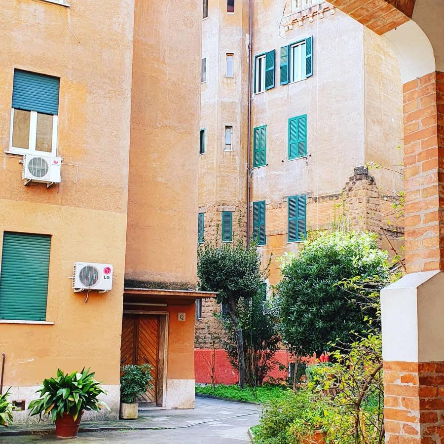 Cozy And Funny Apartment In Front Of Vatican Museums - Myflat In โรม ภายนอก รูปภาพ