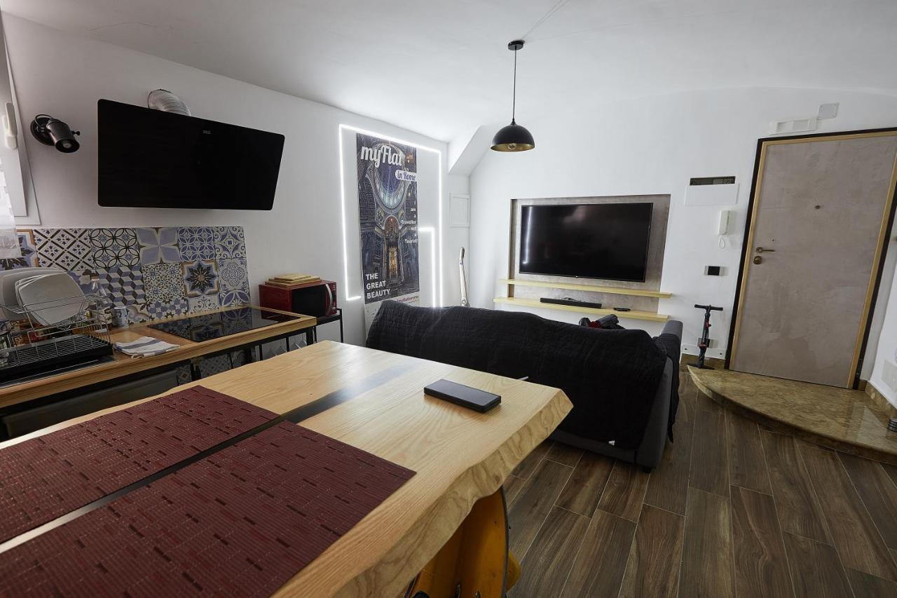 Cozy And Funny Apartment In Front Of Vatican Museums - Myflat In โรม ภายนอก รูปภาพ